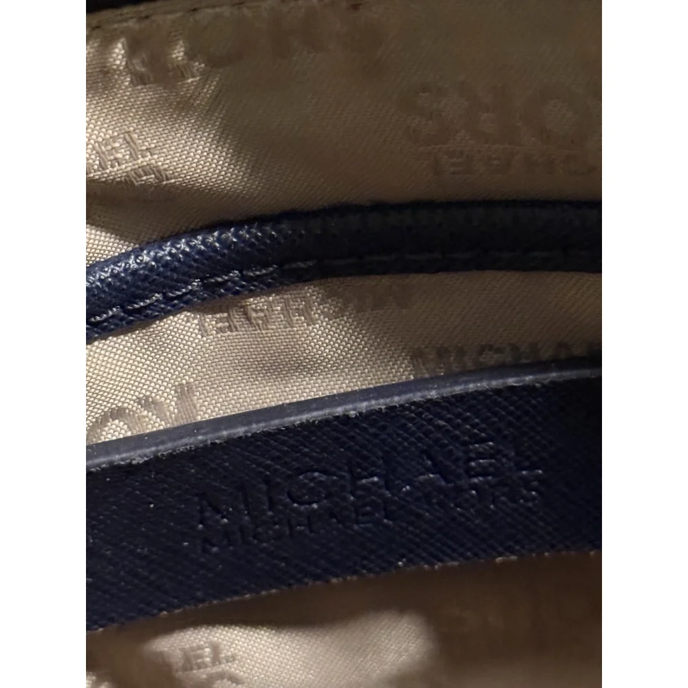 michael kors cosmetic makeup bag